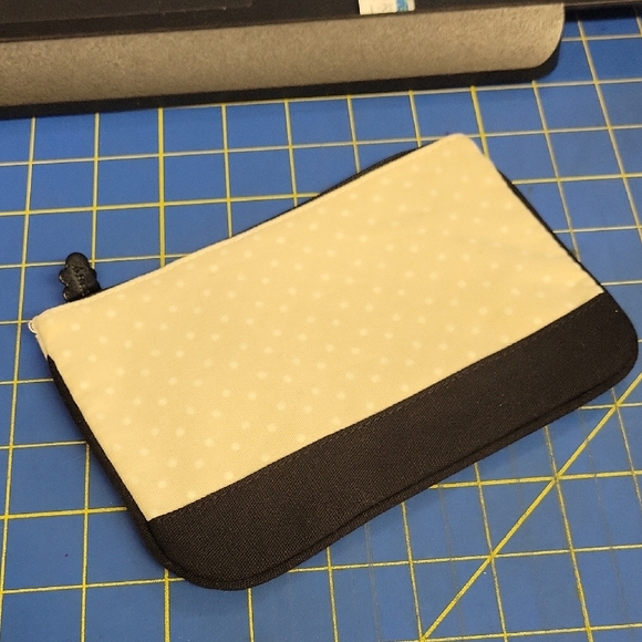 Lip Mouth Black & Cream Polkla Dot Design Pouch 7" x  5" - Picture 2 of 3